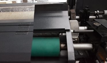 PPの非編まれた生地の印刷のための理性的な2色のフレキソ印刷の印字機